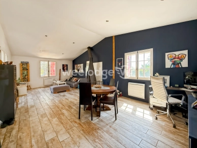Maison à vendre 3 pièces de 82,42 m² à La Fare-les-Oliviers