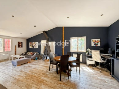Maison à vendre 3 pièces de 82,42 m² à La Fare-les-Oliviers