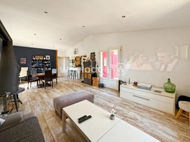 Maison à vendre 3 pièces de 82,42 m² à La Fare-les-Oliviers