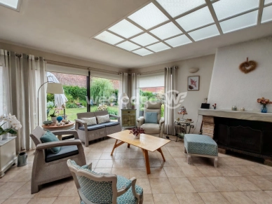 Maison à vendre 10 pièces de 208,5 m² à Marles-les-Mines