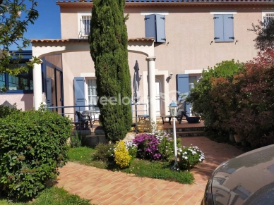 Maison à vendre 10 pièces de 186 m² à Avignon