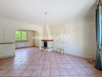 Maison à vendre 6 pièces de 81,18 m² à Éragny