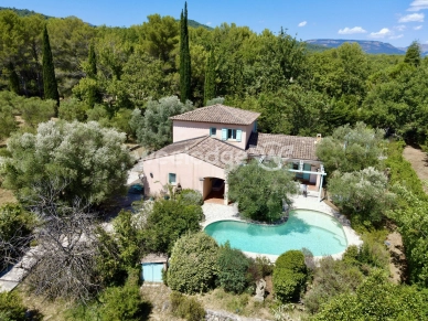 Maison à vendre 6 pièces de 187 m² à Fayence