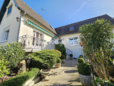Maison à vendre 5 pièces de 161 m² à Conflans-Sainte-Honorine