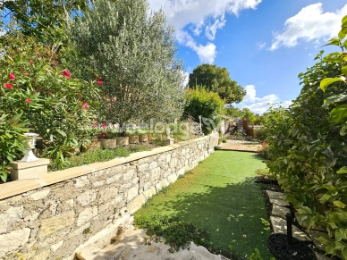 Maison à vendre 7 pièces de 132 m² à Conflans-Sainte-Honorine