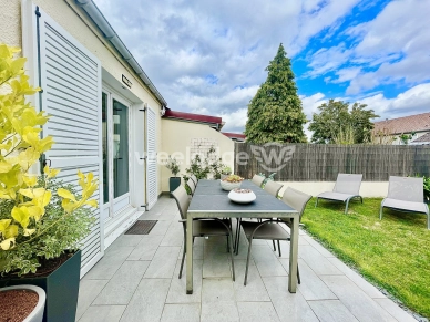 Maison à vendre 5 pièces de 82 m² à Jouy-le-Moutier