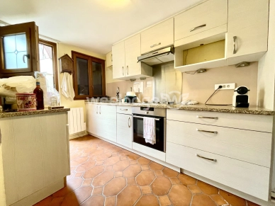 Maison à vendre 5 pièces de 106 m² à Jouy-le-Moutier