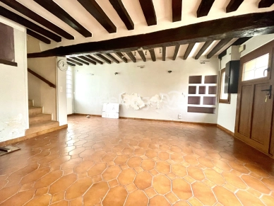Maison à vendre 5 pièces de 106 m² à Jouy-le-Moutier