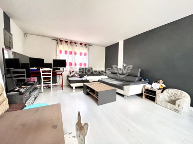 Maison à vendre 6 pièces de 115,05 m² à Jouy-le-Moutier
