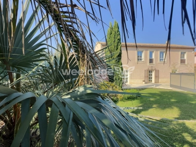 Maison à vendre 5 pièces de 200 m² à Istres