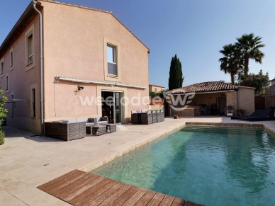 Maison à vendre 5 pièces de 200 m² à Istres