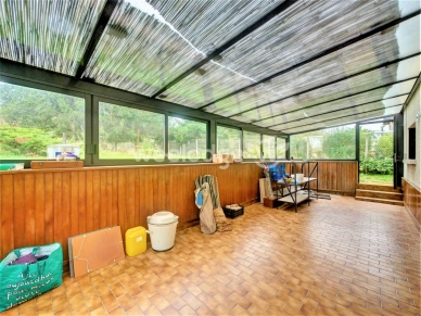 Maison à vendre 6 pièces de 132 m² à Saint-Thibault-des-Vignes