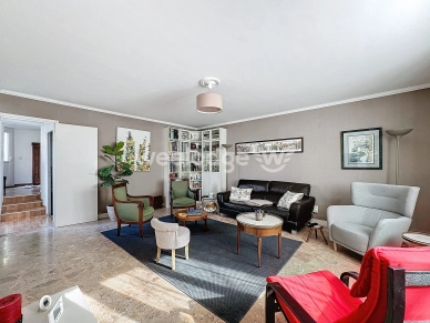 Maison à vendre 8 pièces de 143 m² à Maurecourt