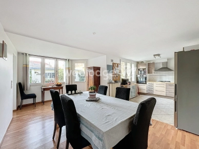 Maison à vendre 8 pièces de 143 m² à Maurecourt