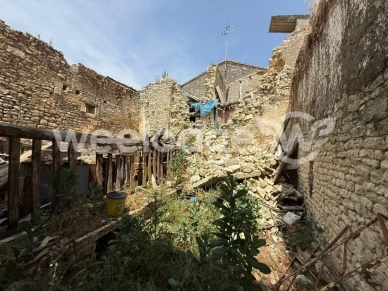 Maison à vendre 1 pièces de 186 m² à Mornac