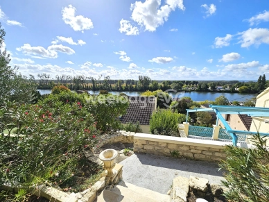 Maison à vendre 7 pièces de 132 m² à Conflans-Sainte-Honorine