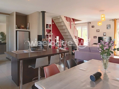 Maison à vendre 7 pièces de 145 m² à Chargé