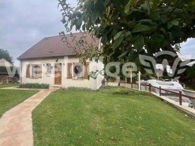 Maison à vendre 6 pièces de 95 m² à Saint-Clair-sur-Epte