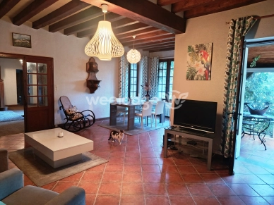 Maison à vendre 10 pièces de 239 m² à Montgivray