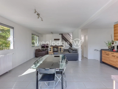 Maison à vendre 6 pièces de 150 m² à Andrésy