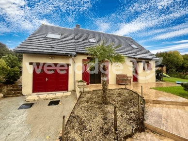 Maison à vendre 6 pièces de 126 m² à Saint-Clair-sur-Epte