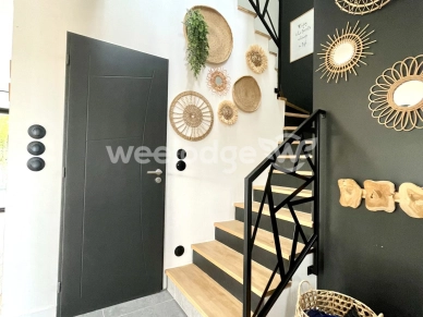 Maison à vendre 6 pièces de 142,15 m² à Jouy-le-Moutier