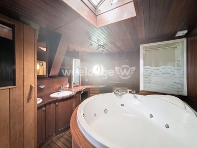 Local commercial à vendre de 200 m² à Sèvres