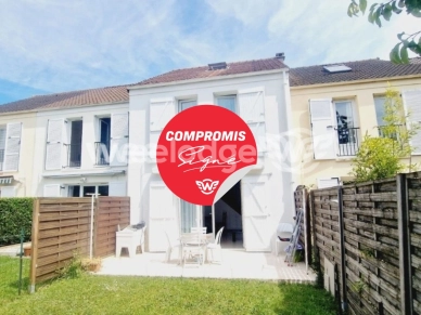 Maison à vendre 5 pièces de 97 m² à Élancourt