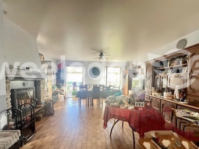 Maison à vendre 6 pièces de 110 m² à Saint-Germer-de-Fly