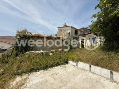 Maison à vendre 1 pièces de 186 m² à Mornac