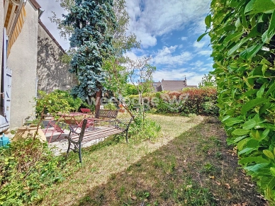 Maison à vendre 6 pièces de 119,25 m² à Éragny