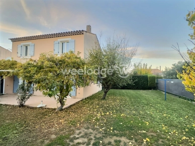 Maison à vendre 4 pièces de 111 m² à Peyrolles-en-Provence