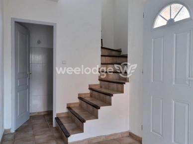 Maison à vendre 4 pièces de 111 m² à Peyrolles-en-Provence