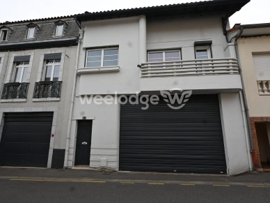 Maison à vendre 7 pièces de 182,27 m² à Montréjeau