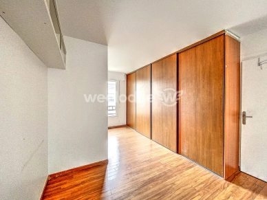 Appartement à vendre 5 pièces de 93 m² à Paris