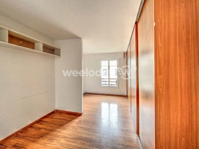 Appartement à vendre 5 pièces de 93 m² à Paris
