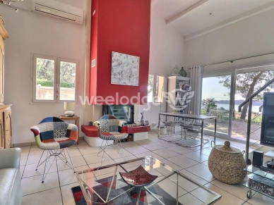 Maison à vendre 4 pièces de 127 m² à Saint-Chamas