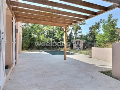 Maison à vendre 7 pièces de 174 m² à Saint-Chamas