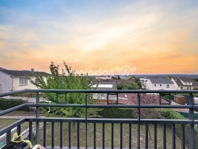 Appartement à vendre 4 pièces de 78,92 m² à Chanteloup-les-Vignes