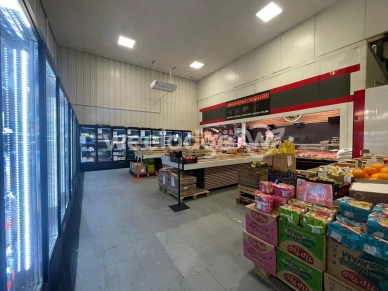 Local commercial à vendre de 720 m² à Valenton