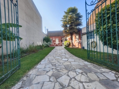 Maison à vendre 6 pièces de 126 m² à Rœulx