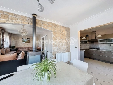 Maison à vendre 5 pièces de 113 m² à Chanteloup-les-Vignes