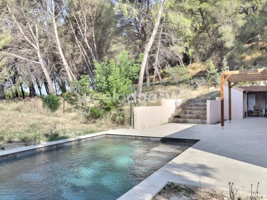 Maison à vendre 7 pièces de 174 m² à Saint-Chamas