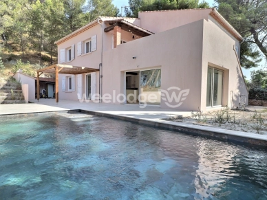 Maison à vendre 7 pièces de 174 m² à Saint-Chamas