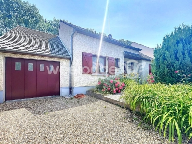 Maison à vendre 6 pièces de 184 m² à Jouy-le-Moutier