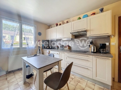 Maison à vendre 6 pièces de 184 m² à Jouy-le-Moutier