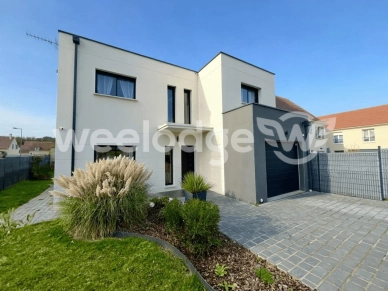 Maison à vendre 6 pièces de 142,15 m² à Jouy-le-Moutier