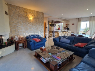 Maison à vendre 6 pièces de 133 m² à Jouy-le-Moutier