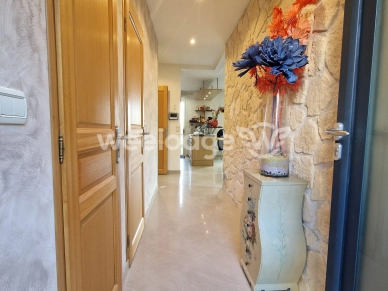 Maison à vendre 6 pièces de 133 m² à Jouy-le-Moutier