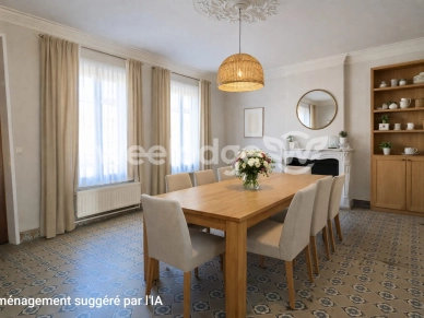 Maison à vendre 9 pièces de 140 m² à Saint-Remy-Chaussée